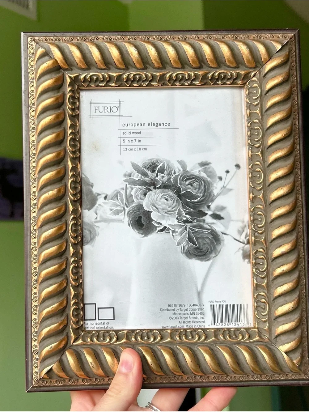 Vintage Furio Unused Gold Ornate Picture Frame with Twisted Rope Siding